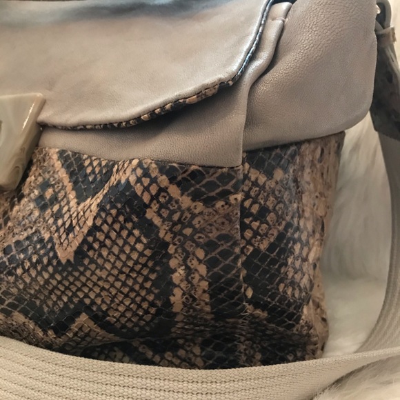 🎊 LANVIN FAB BAG 💃 - Picture 3 of 10